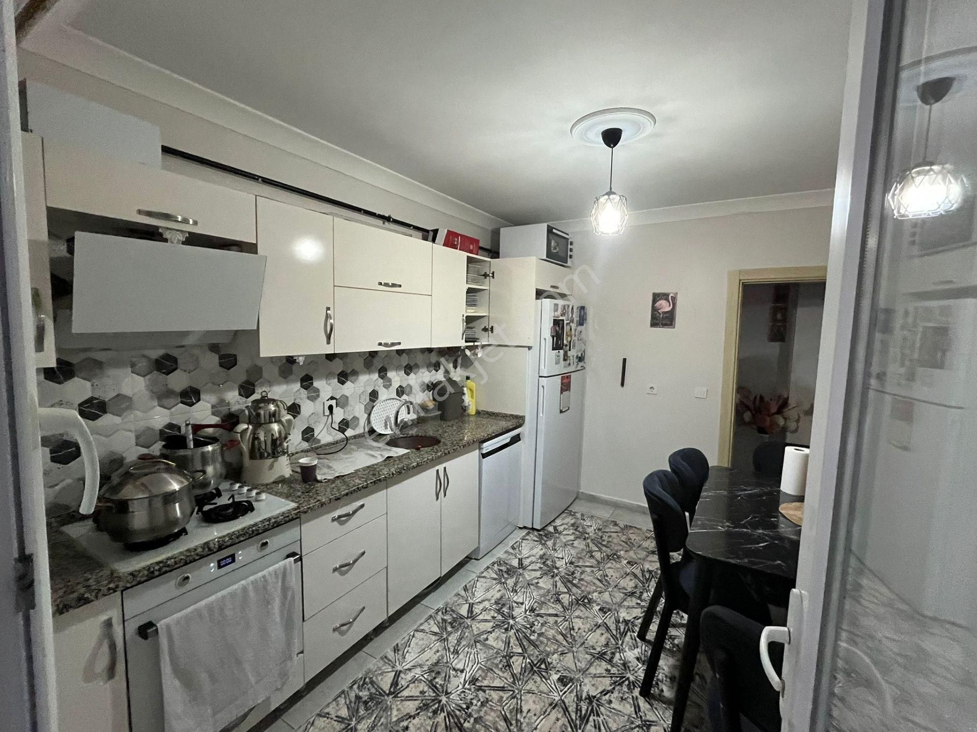 Gölcük Piyalepaşa Mahallesinde – Yüksek Zemin – 3+1 – 115 M² – Ebeveyn Banyolu – Merkezi Konum - Görsel 9