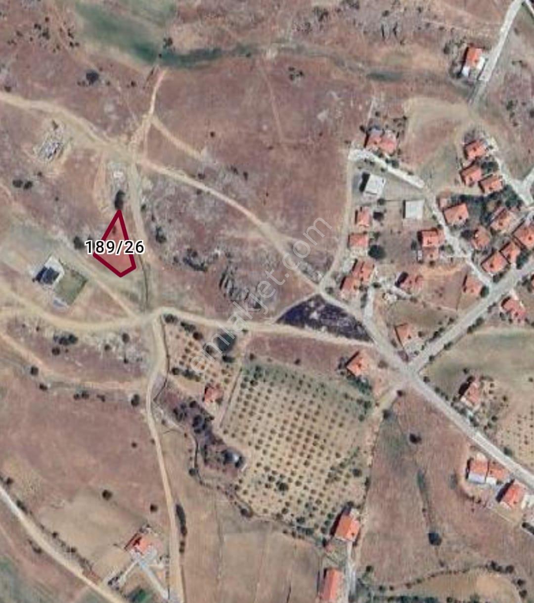 Eşme Cumhuriyet Mahallesi’nde Fırsat Satılık 605 M² Arsa