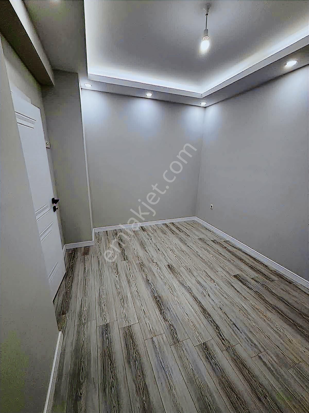 Atatürk Mahallesinde Kiralık Havuzlu Lüks Daire - Görsel 2