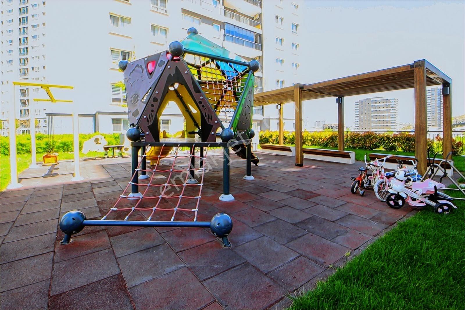 Oyak Göksupark Kısa Blokta Cam Balkonlu 2+1 Satılık Daire - Görsel 14