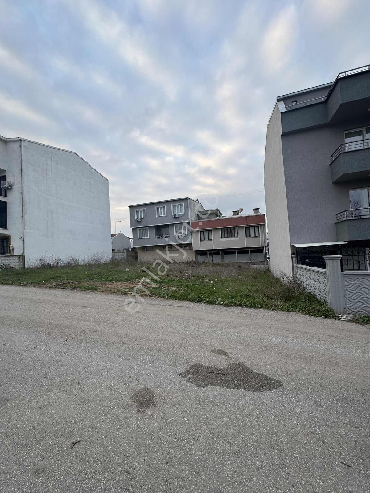 Doğan Aslandan Bursa Osmangazi Güneştepe'de193 M² Satılık Arsa