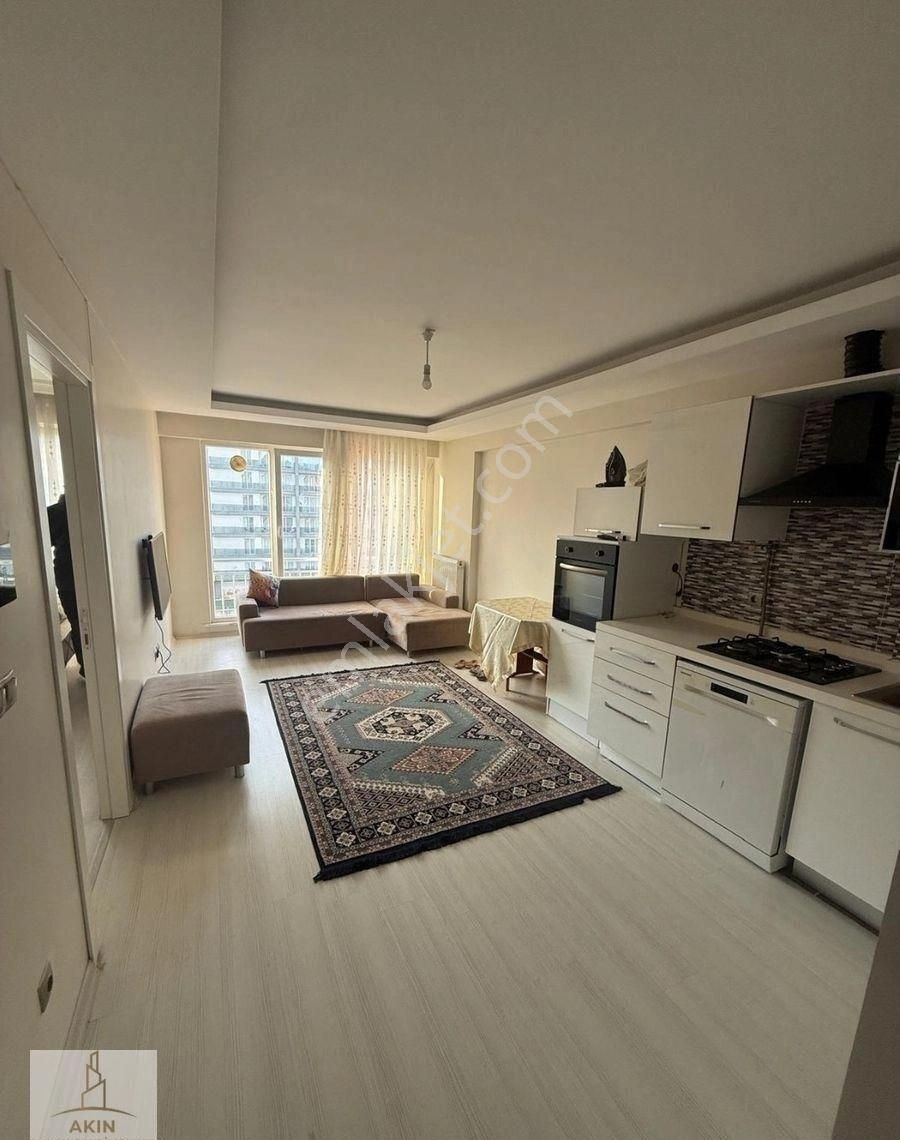 Esenyurt Royal Garden 1+1 Kiralık Eşyalı Şehir Cephe Harika Daire - Görsel 4