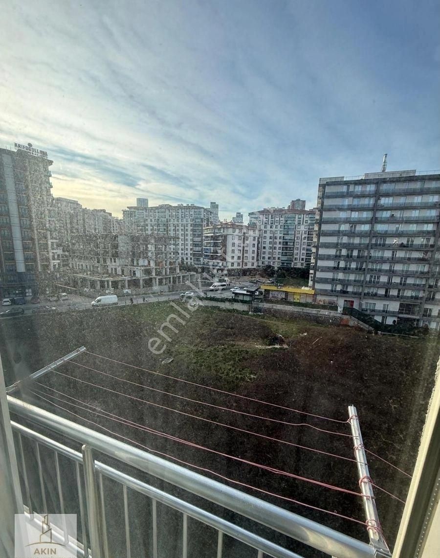 Esenyurt Royal Garden 1+1 Kiralık Eşyalı Şehir Cephe Harika Daire - Görsel 30