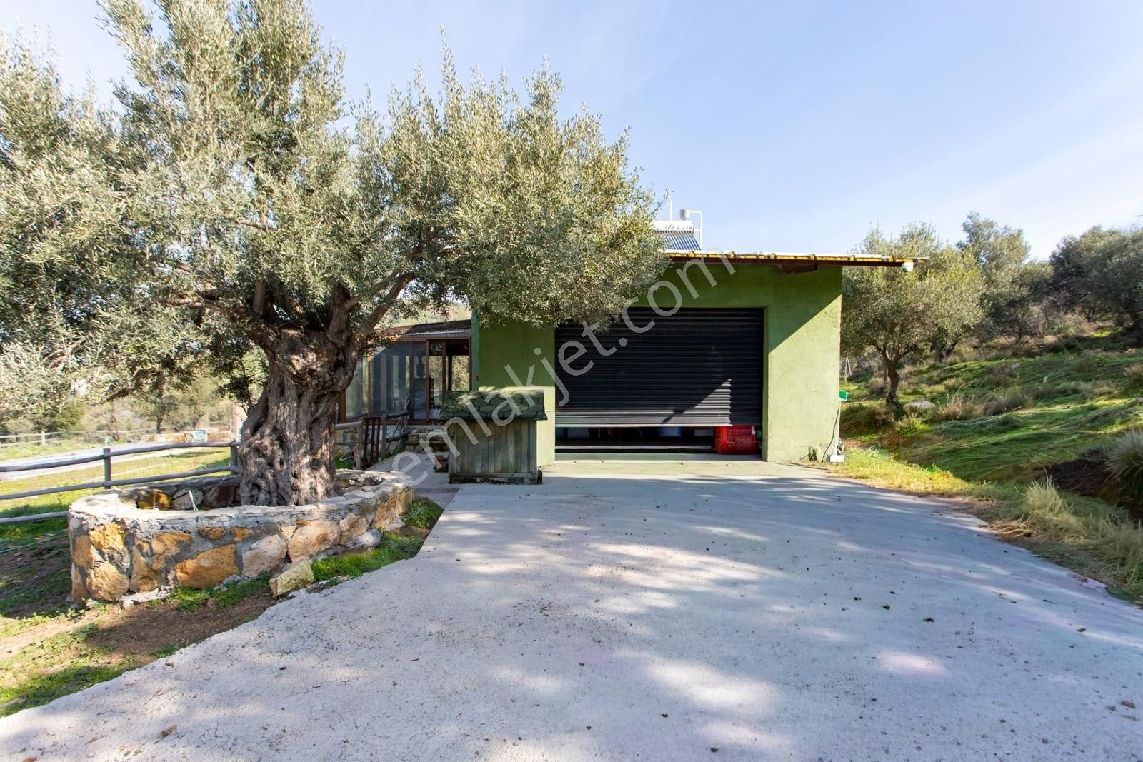 Foça Mustafa Kemal Atatürk Mah. Satılık Tarla - Görsel 16