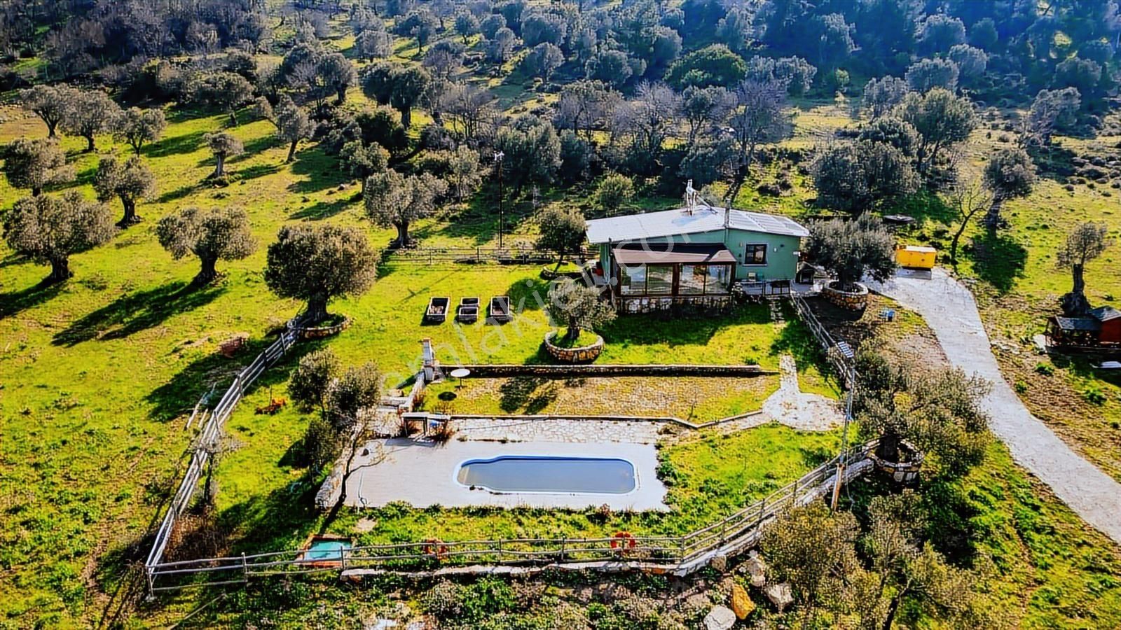 Foça Mustafa Kemal Atatürk Mah. Satılık Tarla - Görsel 15