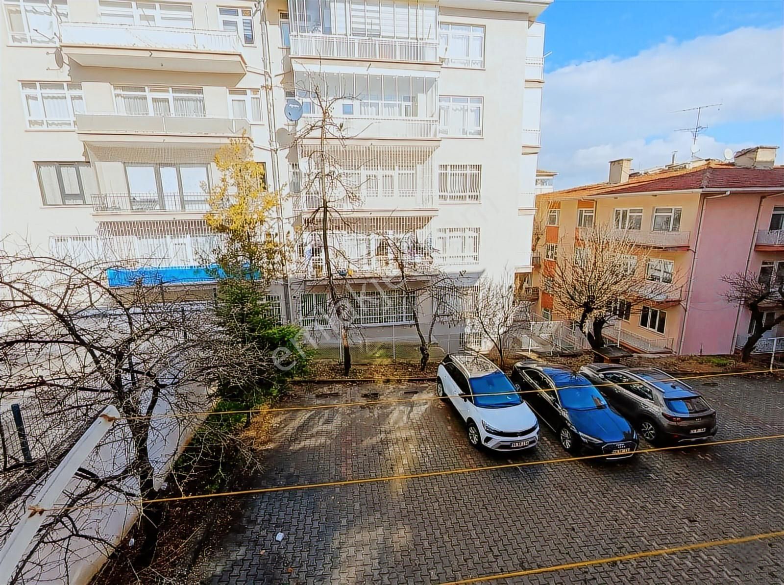 Ayrancı Yazanlar Sokak'ta, Otoparklı Ve Geniş Balkonlu 3+1 Daire - Görsel 35