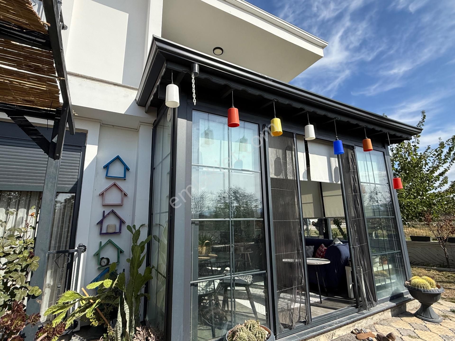 Cennetayağı'nda Lüks Konsept Özel Bir Yaşam Alanı - Görsel 32