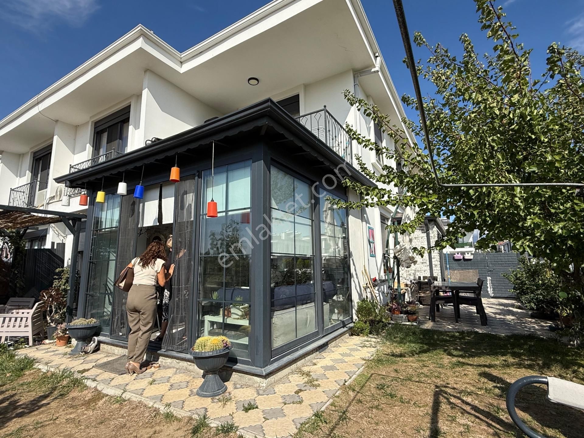 Cennetayağı'nda Lüks Konsept Özel Bir Yaşam Alanı - Görsel 33