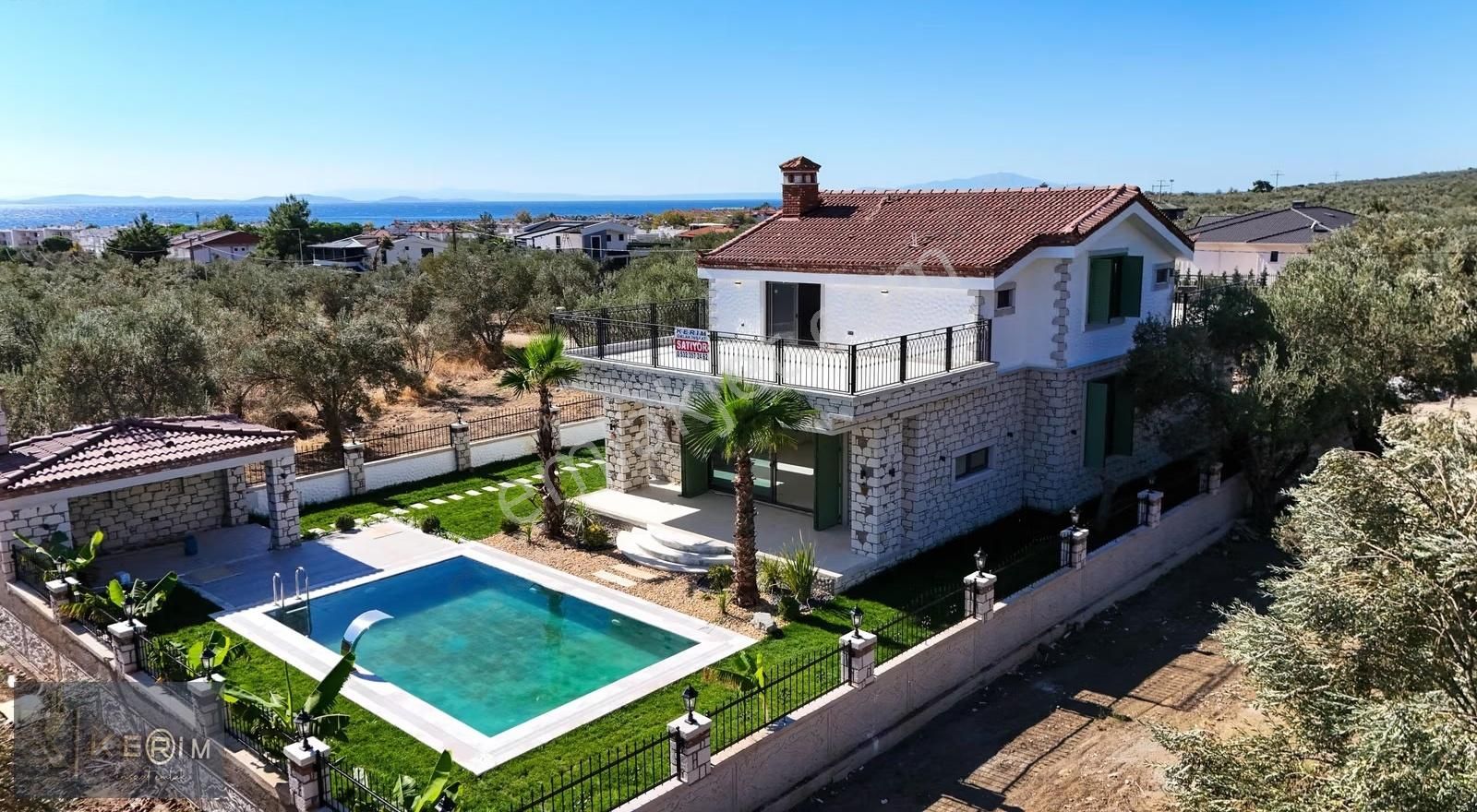 ▀kerim'den Altınoluk 4+1 Satılık Alaçatı Müstakil, Havuzlu Villa