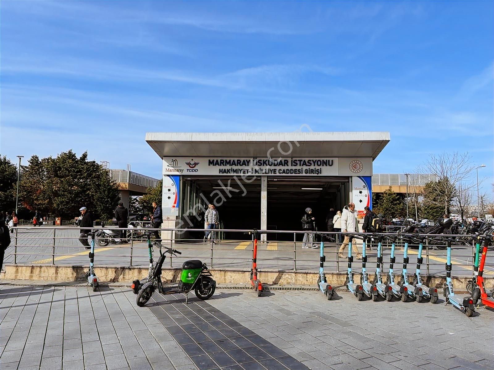 Üsküdar Tam Merkezde Harika Lokasyonda,kiralık İşyeri