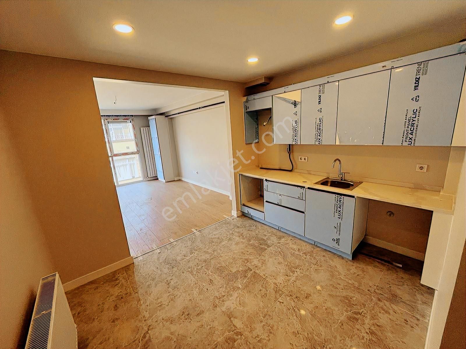 Üsküdar Tam Merkezde Harika Lokasyonda,kiralık İşyeri - Görsel 2