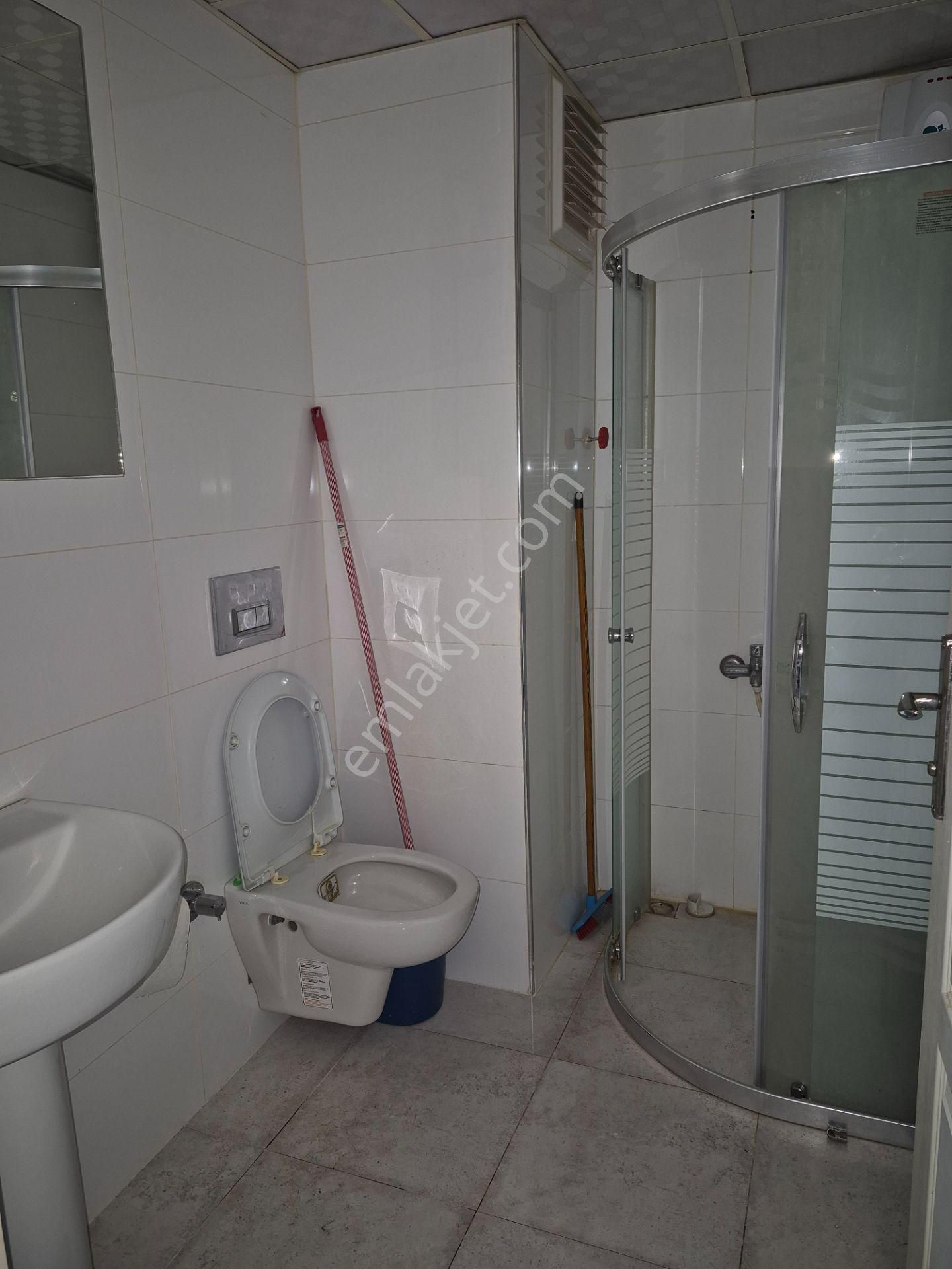 Karaçay Mah.'de Dörtyol Meydanda 1+1 Eşyalı Kiralık Daire - Görsel 12