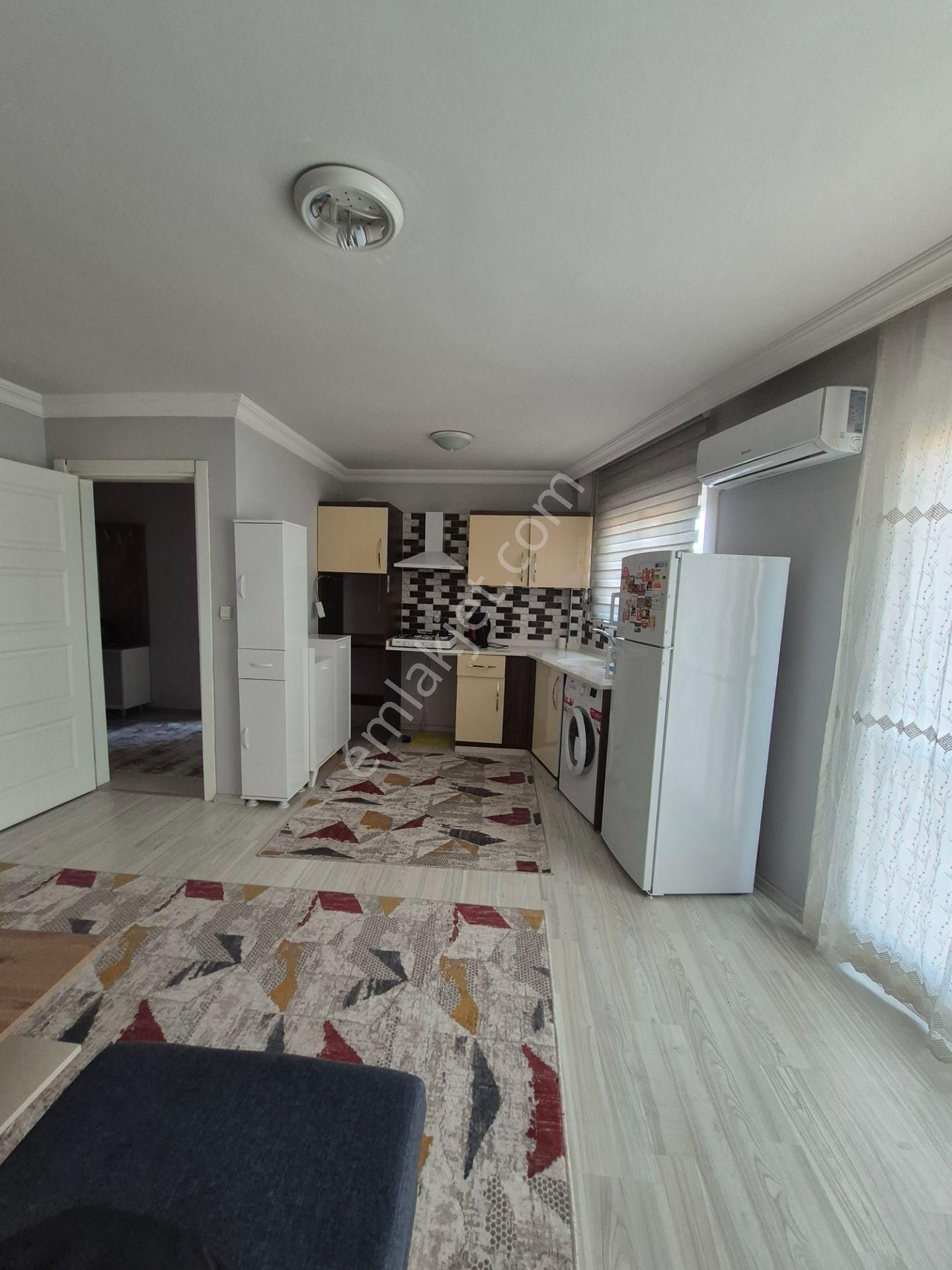 Karaçay Mah.'de Dörtyol Meydanda 1+1 Eşyalı Kiralık Daire - Görsel 7