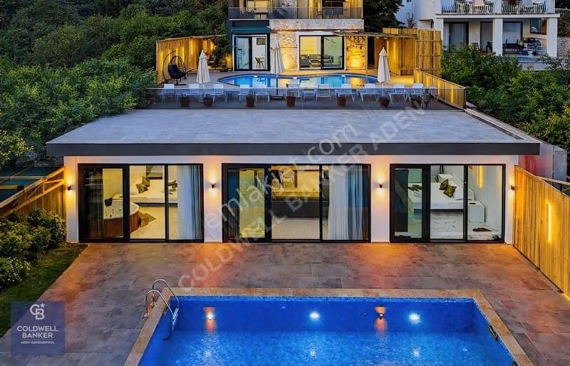 3 Adet Deniz Manzaralı Bağımsız Villa