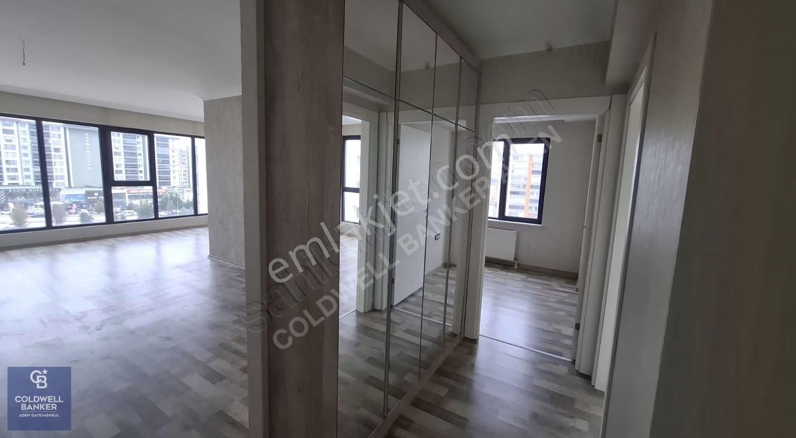 Eryaman Şeker Mahallesin'de Cadde Üzeri 2+1 Satılık Geniş Daire - Görsel 5