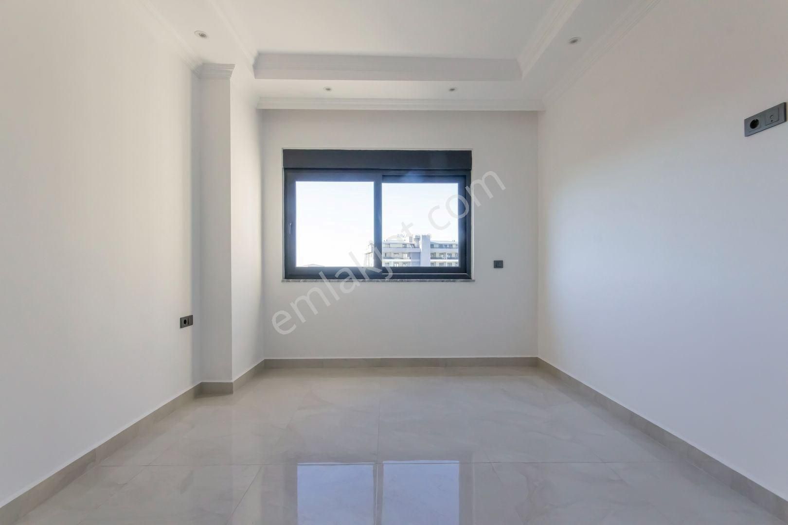 Alanya Mahmutlar’da Lüks Sitede Güney Cepheli 1+1 Daire - Görsel 10