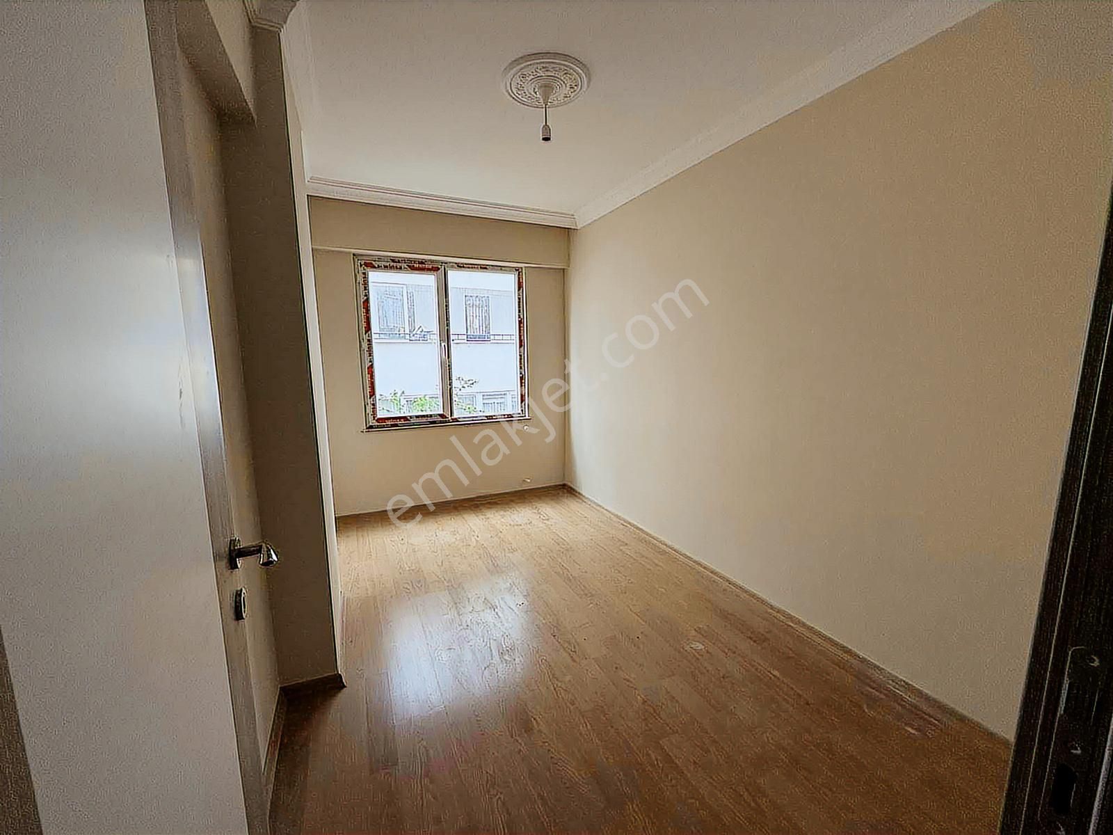 Yılandarda Havuzlu Site İçerisinde 3+1 110 M2 Net Bahçe Katı - Görsel 2