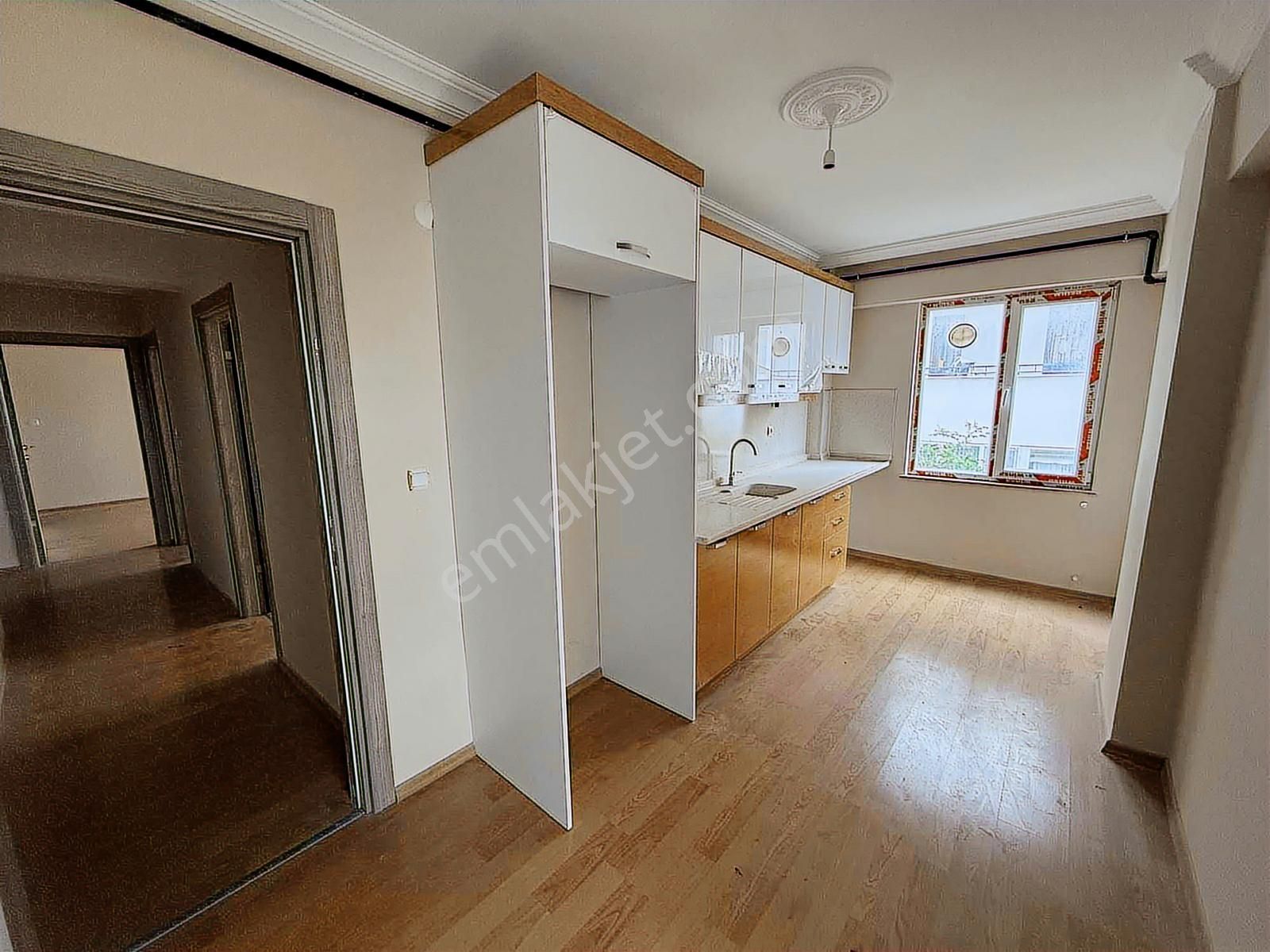 Yılandarda Havuzlu Site İçerisinde 3+1 110 M2 Net Bahçe Katı - Görsel 3