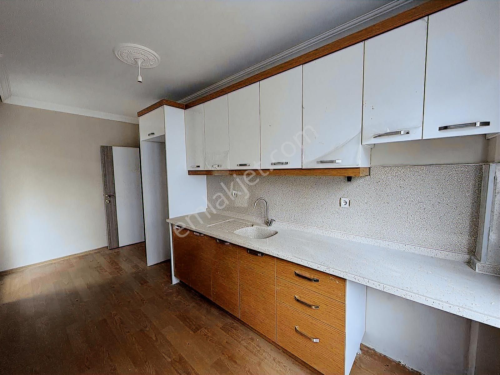 Yılandarda Havuzlu Site İçerisinde 3+1 110 M2 Net Bahçe Katı - Görsel 6