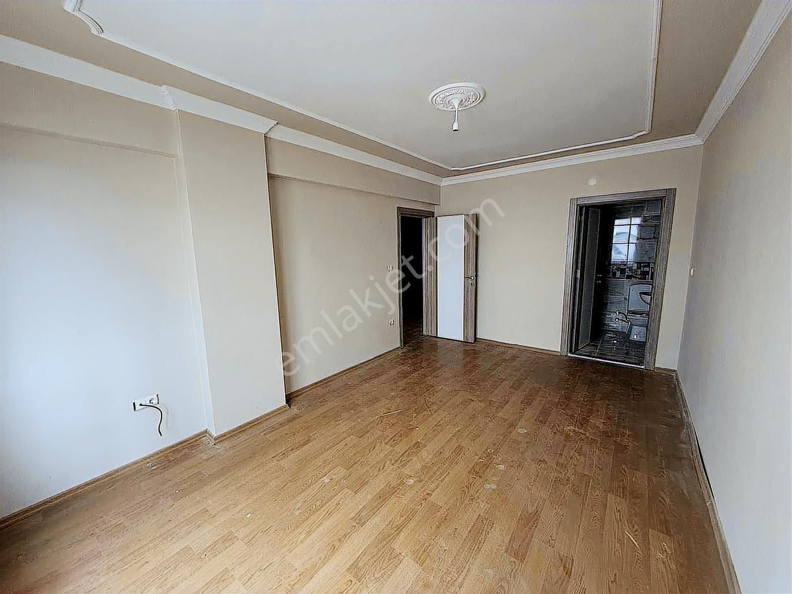 Yılandarda Havuzlu Site İçerisinde 3+1 110 M2 Net Bahçe Katı - Görsel 16