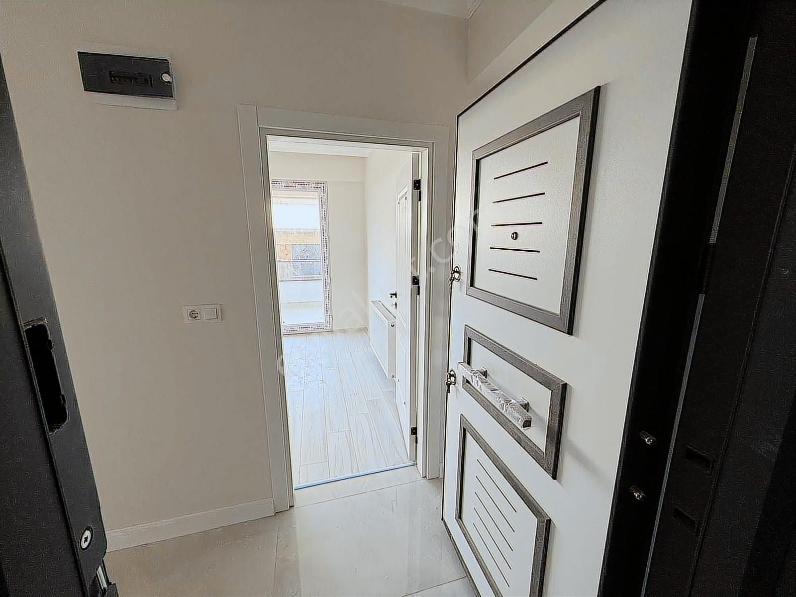 Fettahoğlu İnşaat Yılandar Bölgesinde Site İçinde 2+1 80m2 Daire