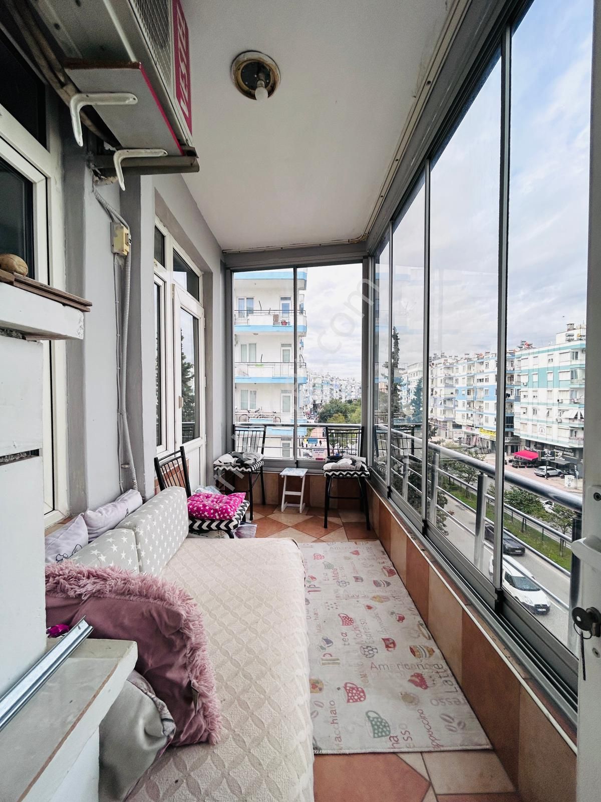 Mevlana Caddesi Üzeri Asansörlü Arakat Geniş 3+1 - Görsel 12