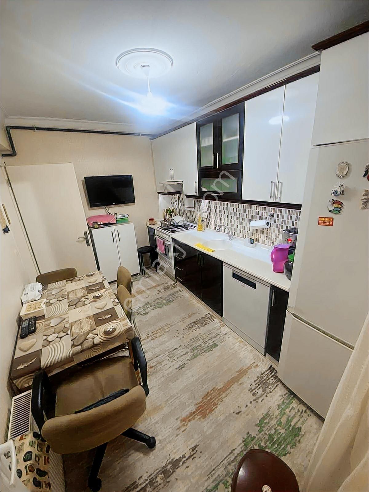 Nurfen'den Pazaryeri Karşısı Genç Binada Geniş Bahçeli 3+1 Daire - Görsel 3