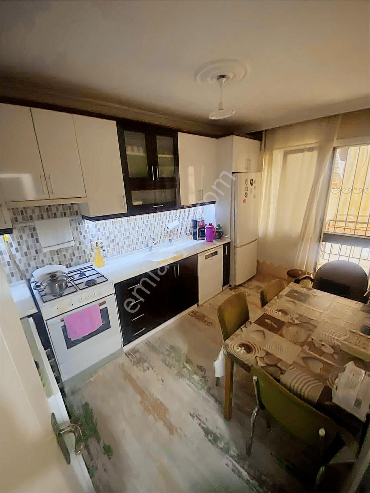 Nurfen'den Pazaryeri Karşısı Genç Binada Geniş Bahçeli 3+1 Daire - Görsel 15