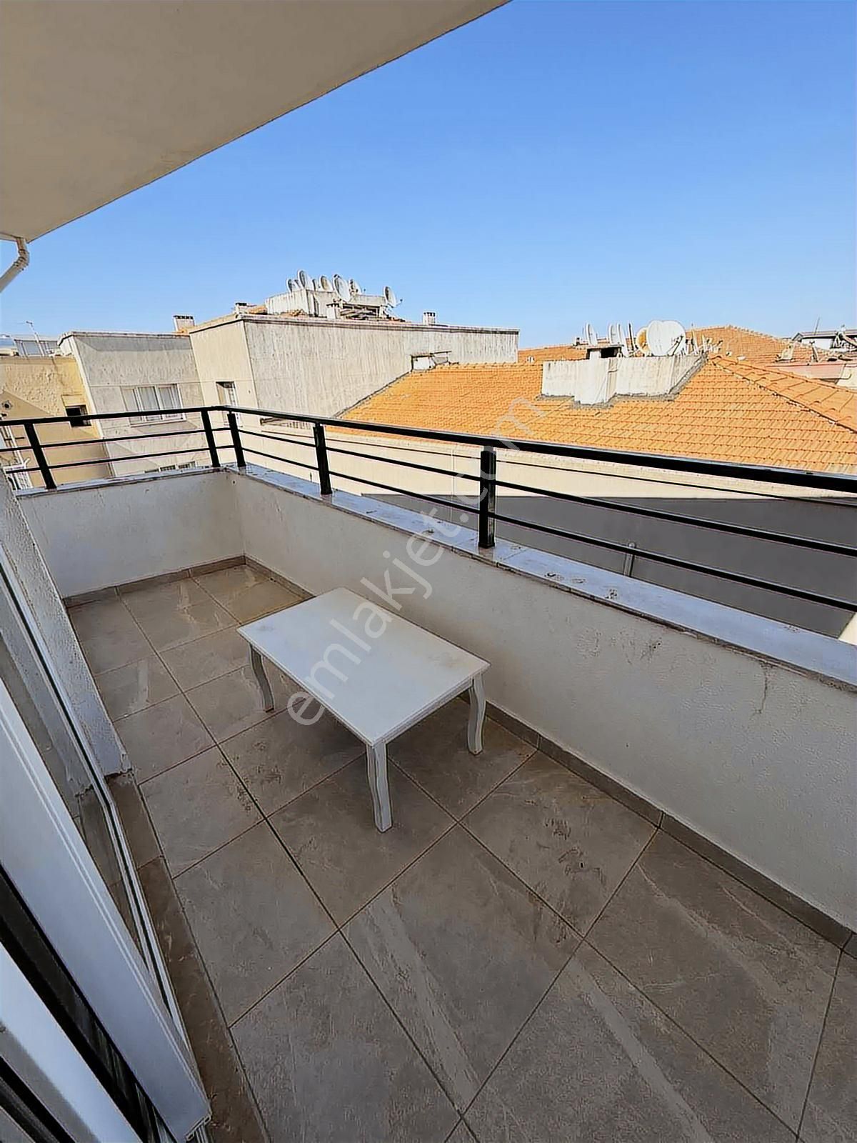 Nurfen'den Bozyaka Cadde Yanı Tadilatlı Binada 2+1 Bakımlı Daire - Görsel 7