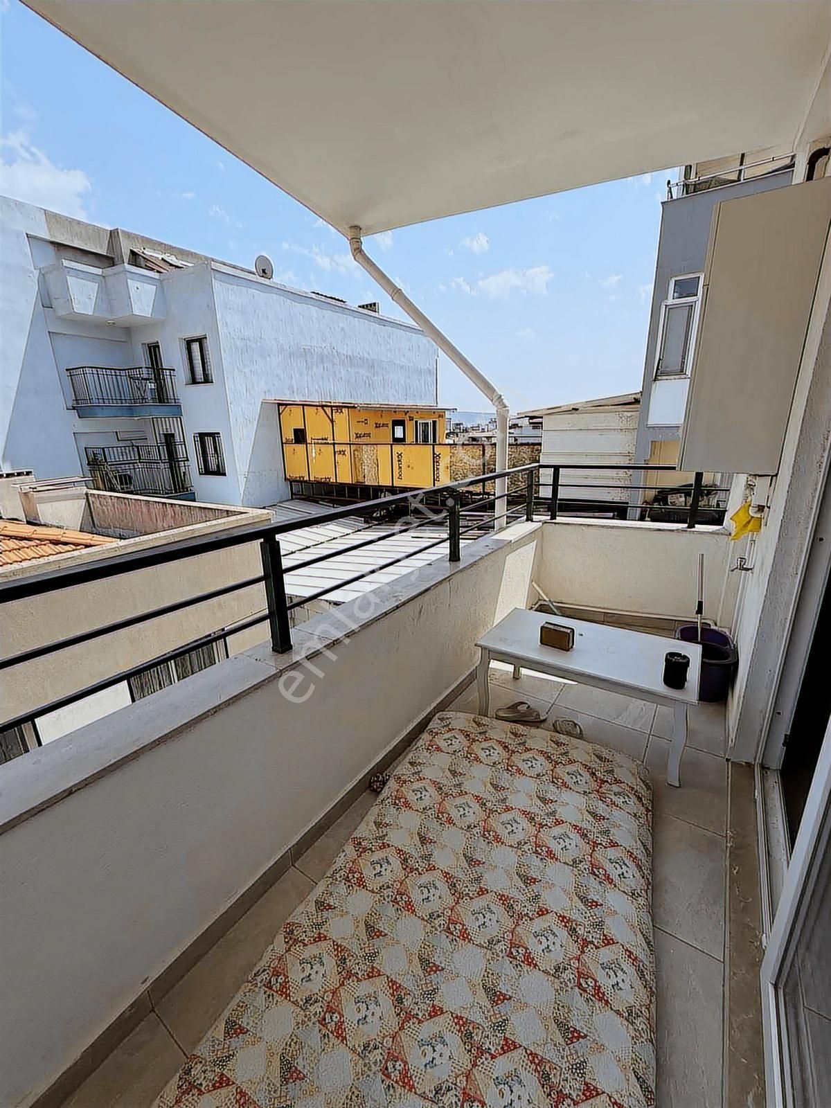 Nurfen'den Bozyaka Cadde Yanı Tadilatlı Binada 2+1 Bakımlı Daire - Görsel 6