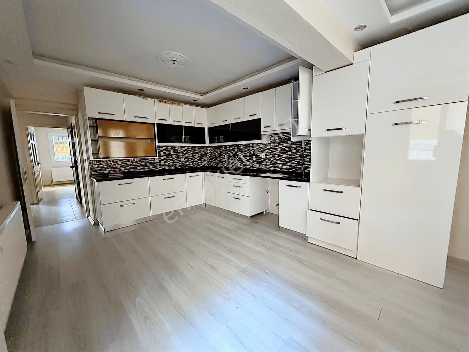 Nurfen'den Pazaryeri Yanı Genç Binada Bahçeli Tadilatlı Kiralık