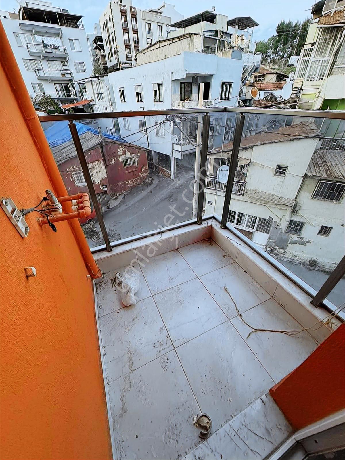 Nurfen'den Yeni Binada Arakat Asansörlü Kiralık Daire - Görsel 3