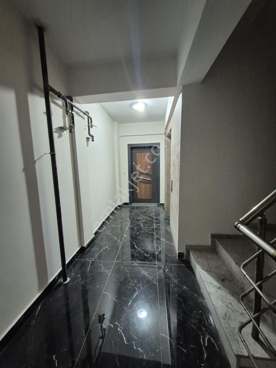Nurfen 'den Gülyaka Mh'de Yeni Bina Otoparklı Asansörlü 2+1daire - Görsel 8