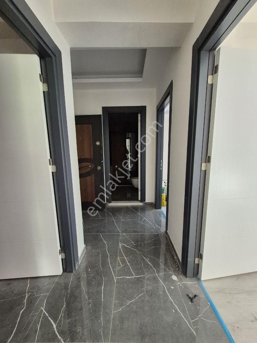 Nurfen 'den Gülyaka Mh'de Yeni Bina Otoparklı Asansörlü 2+1daire - Görsel 16