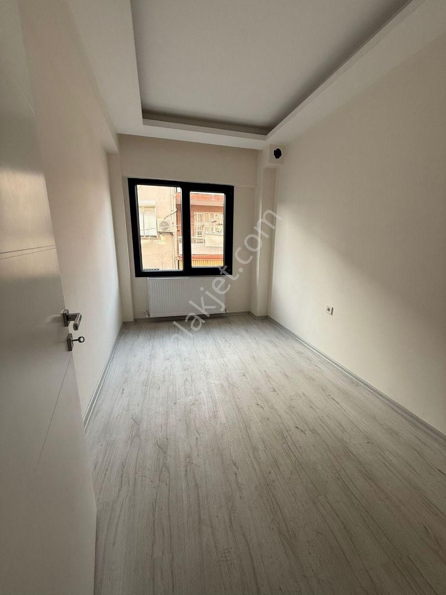 Nurfen 'den Gülyaka Mh'de Yeni Bina Otoparklı Asansörlü 2+1daire - Görsel 19