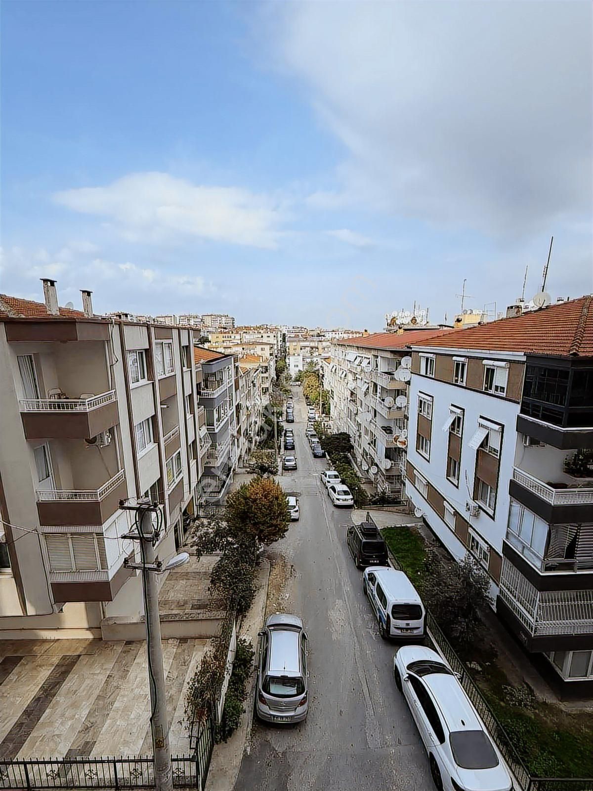 Nurfen'den Cadde Üstü Genç Binada Kapalı Otoparklı Geniş Daire - Görsel 3