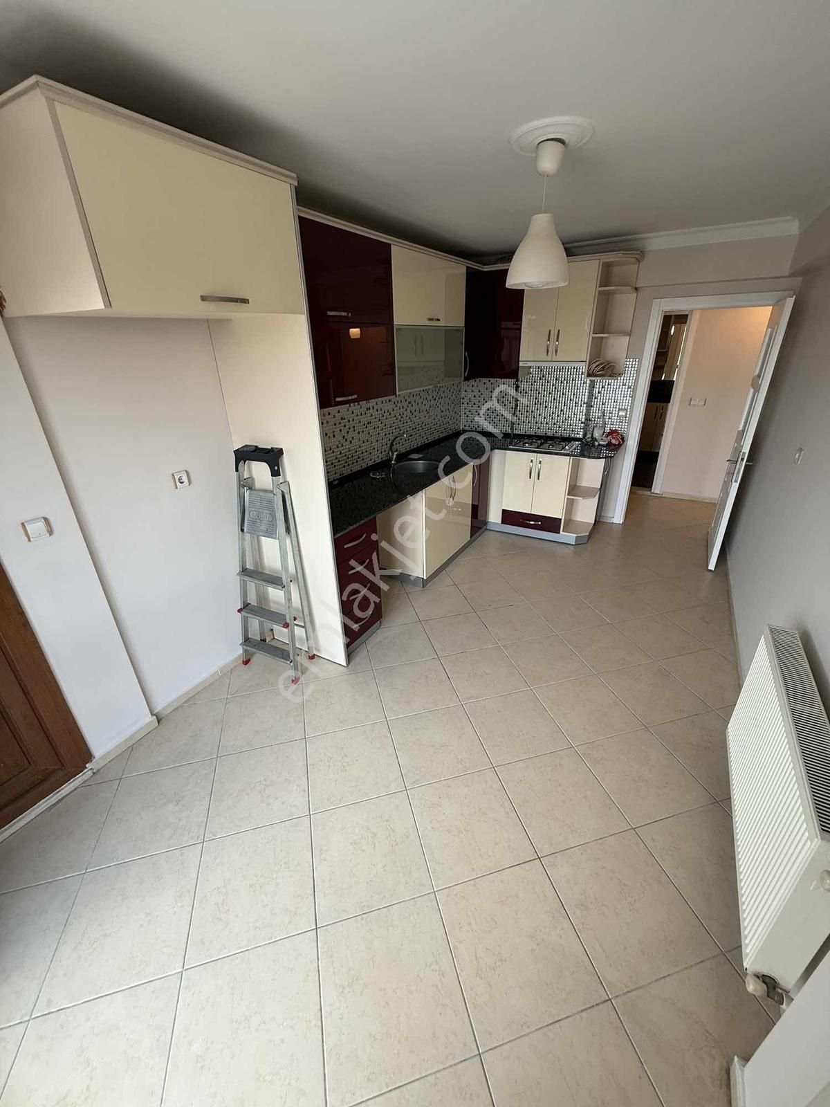 Nurfen'den Cadde Üstü Genç Binada Kapalı Otoparklı Geniş Daire - Görsel 12