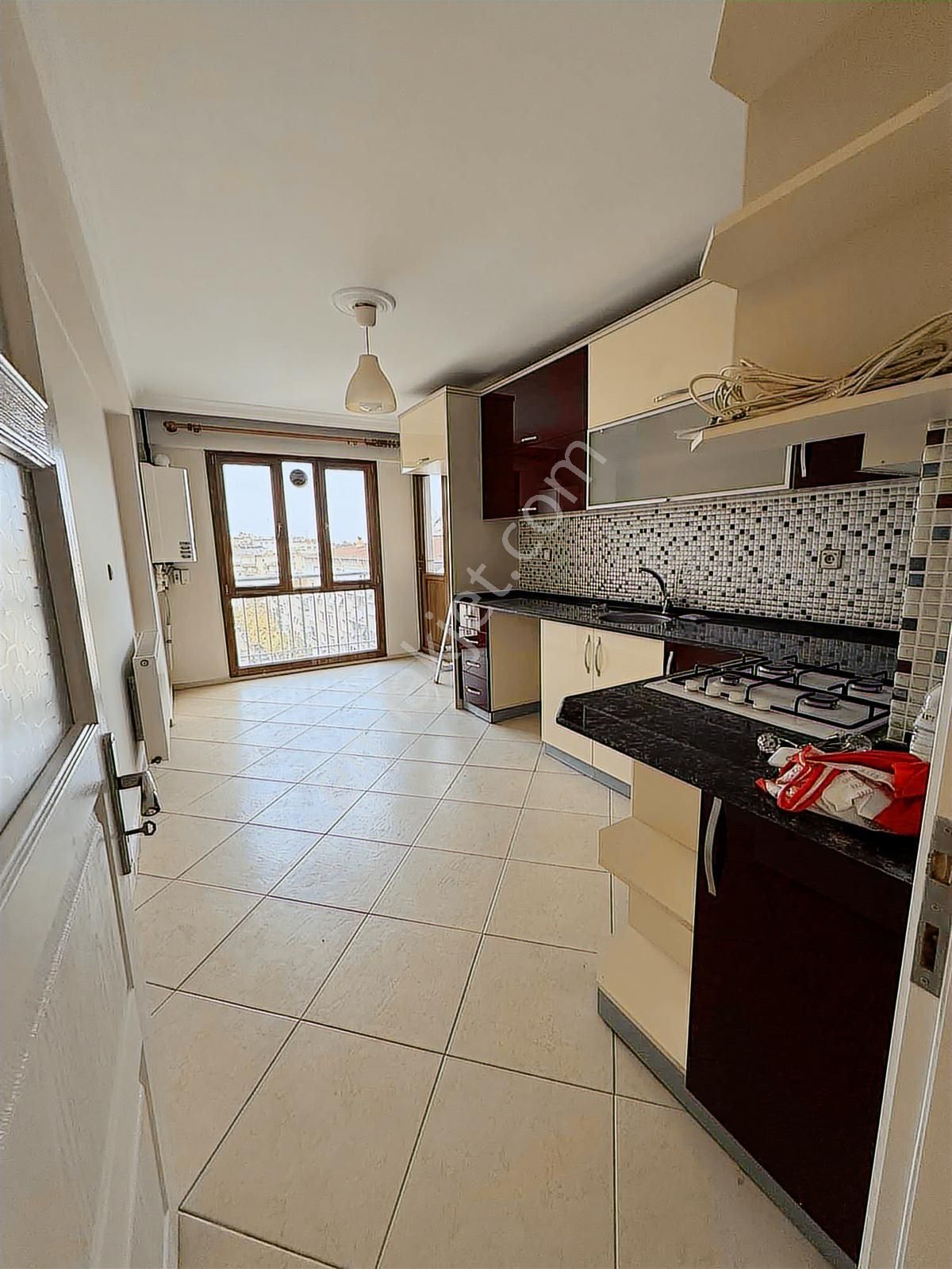 Nurfen'den Cadde Üstü Genç Binada Kapalı Otoparklı Geniş Daire - Görsel 11