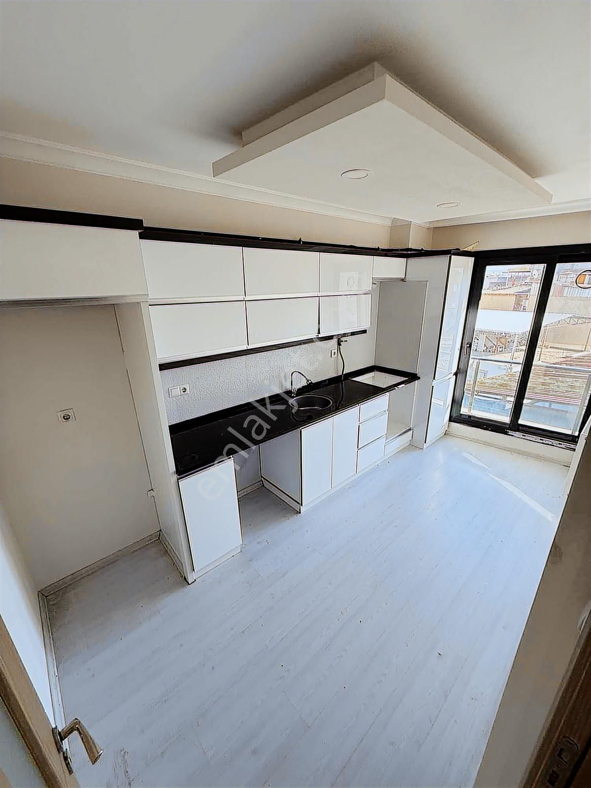 Nurfen'den Yeni Binada Önü Açık Ayrı Mutfaklı Kiralık Daire