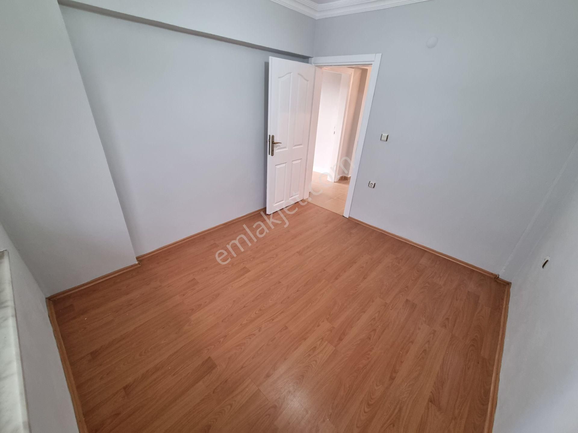 Karasu Denize Birinci Parsel Havuzlu Site Satılık 2+1 - Görsel 23