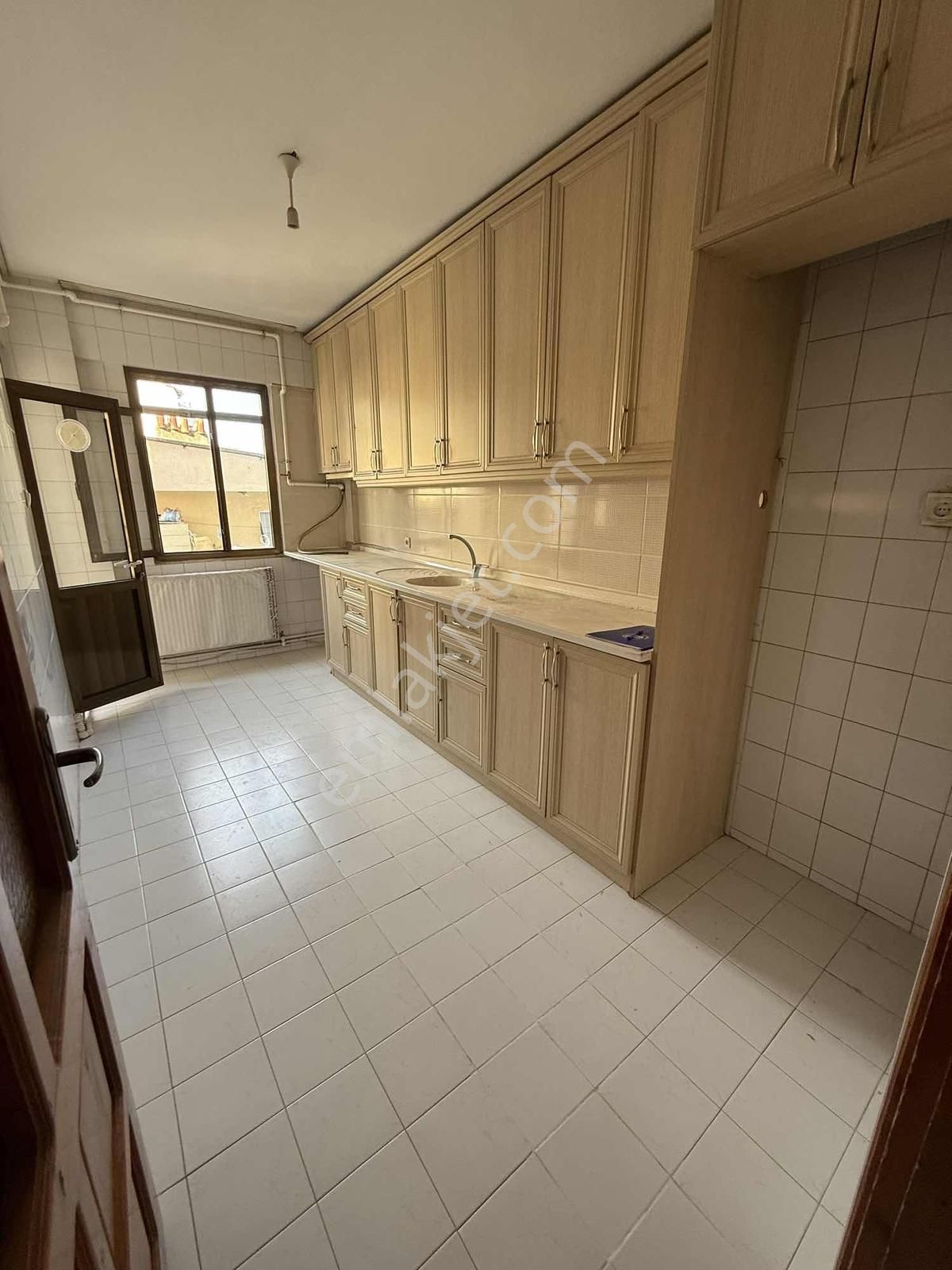 Nurfen'den Cadde Yakını Köşe Binada 3+1 Arakat Kiralık - Görsel 6
