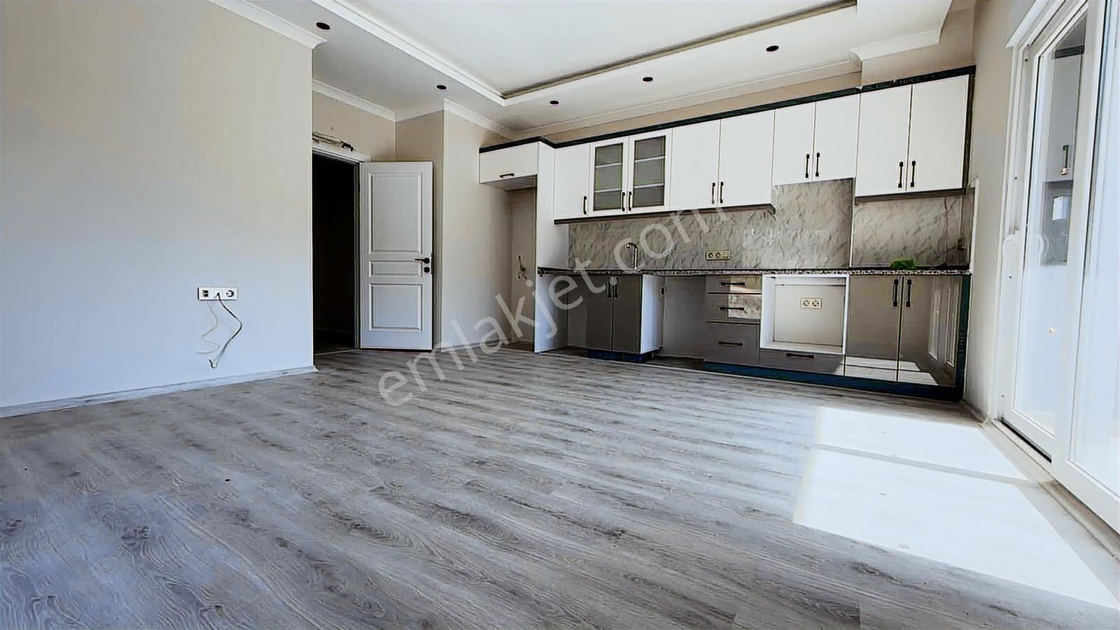 Çıplaklı'da Satılık En Ucuz 2+1 Daire