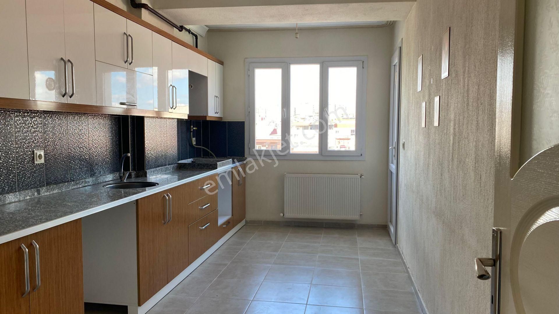 Buket Emlaktan Kiralık 2+1 Daire Doğal Gazlı Ebeveyn Banyolu - Görsel 17