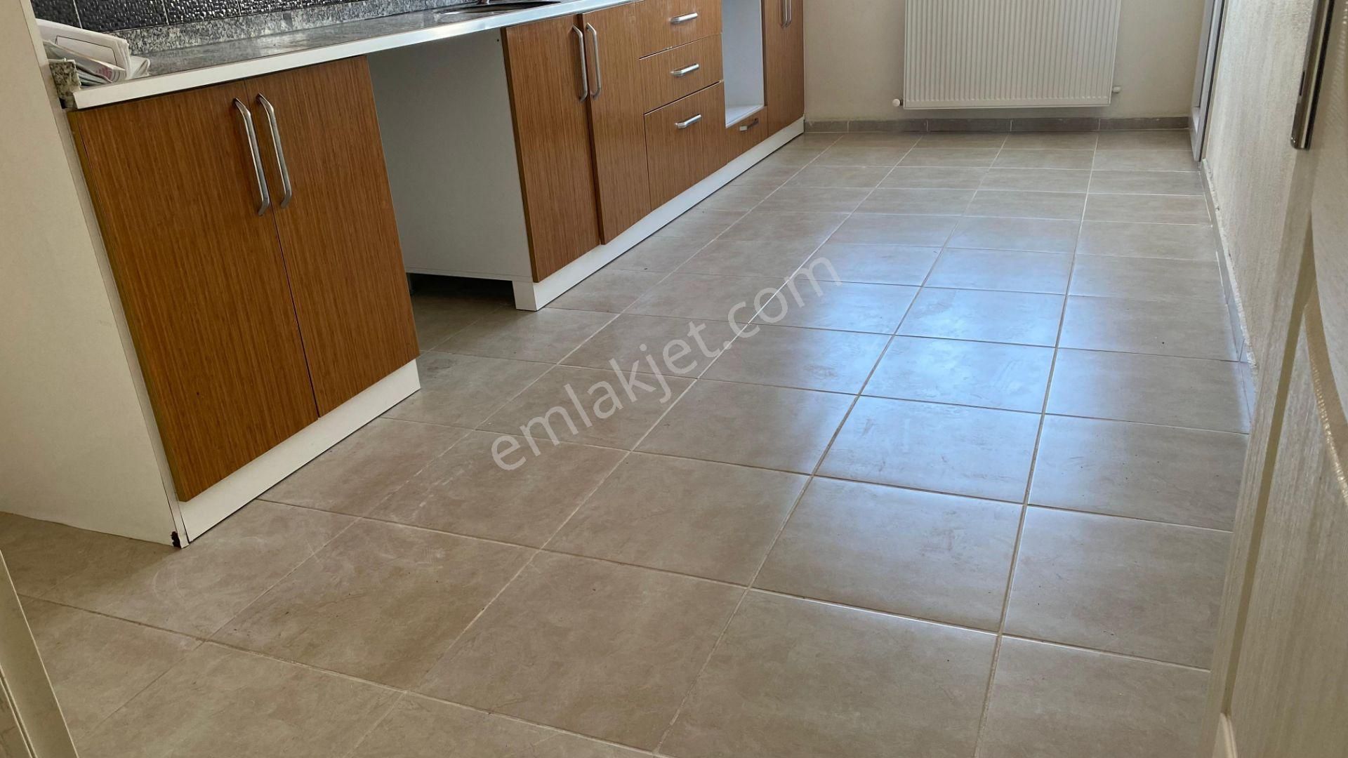 Buket Emlaktan Kiralık 2+1 Daire Doğal Gazlı Ebeveyn Banyolu - Görsel 15