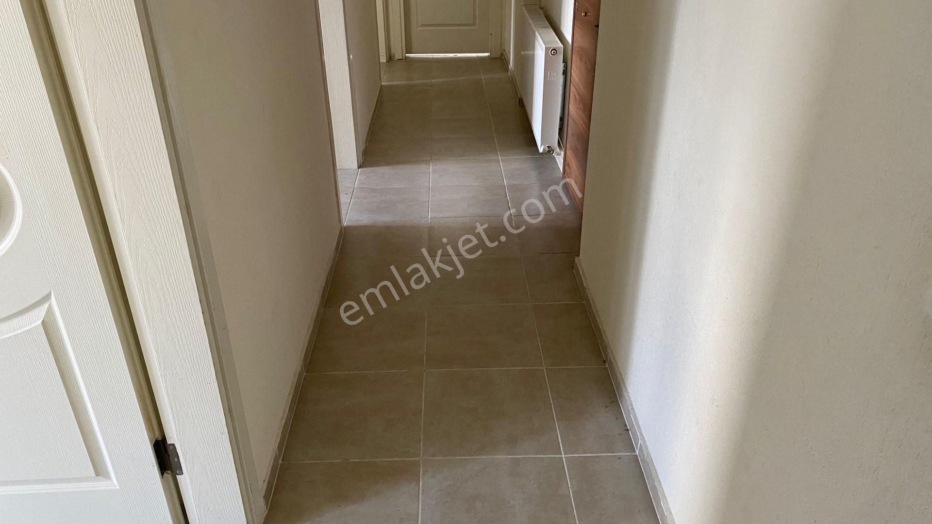 Buket Emlaktan Kiralık 2+1 Daire Doğal Gazlı Ebeveyn Banyolu - Görsel 24