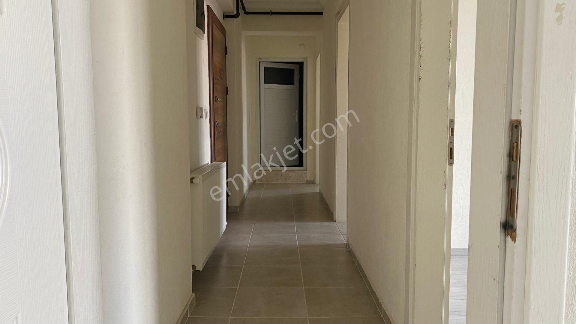 Buket Emlaktan Kiralık 2+1 Daire Doğal Gazlı Ebeveyn Banyolu - Görsel 2