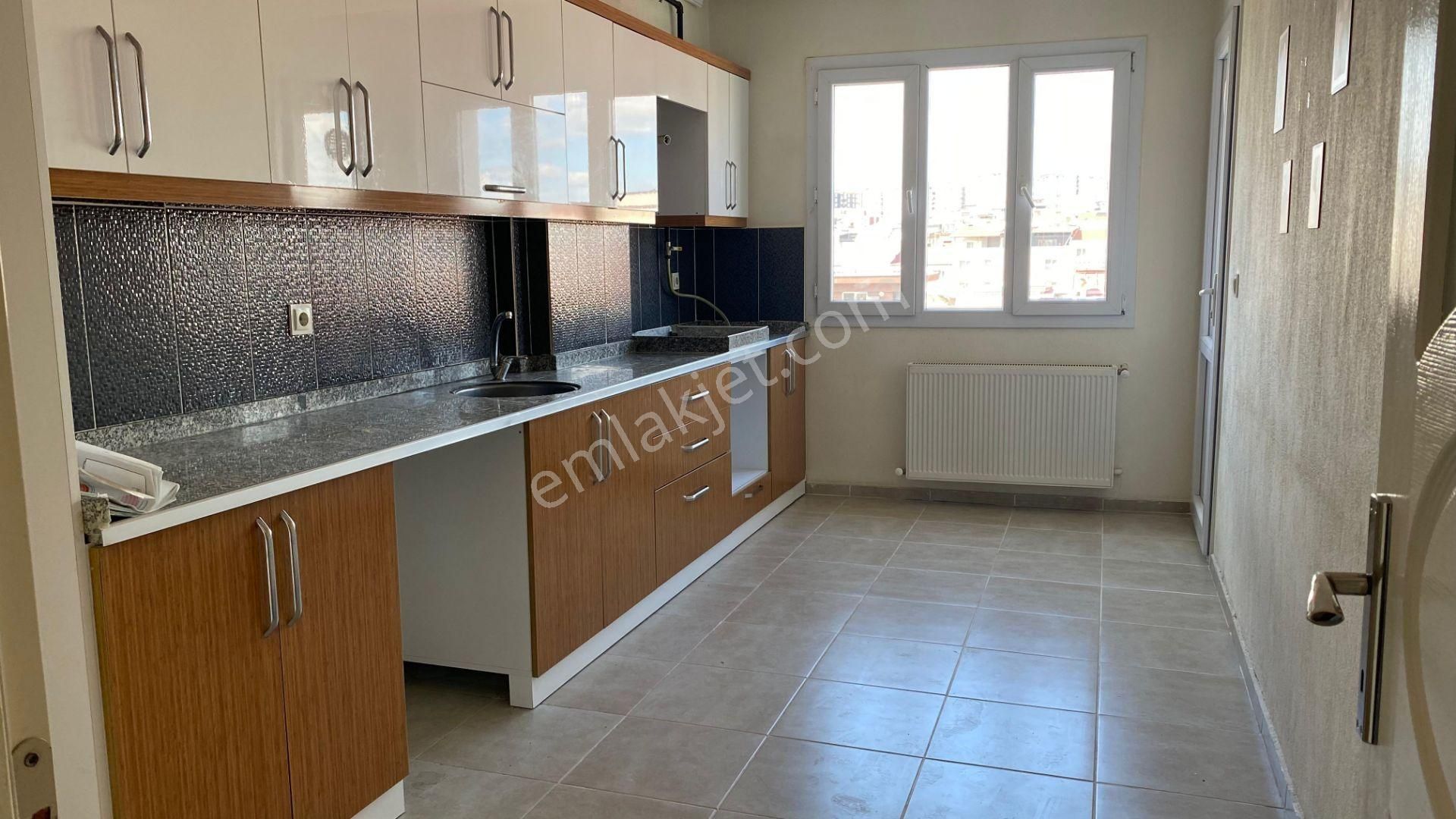 Buket Emlaktan Kiralık 2+1 Daire Doğal Gazlı Ebeveyn Banyolu - Görsel 18
