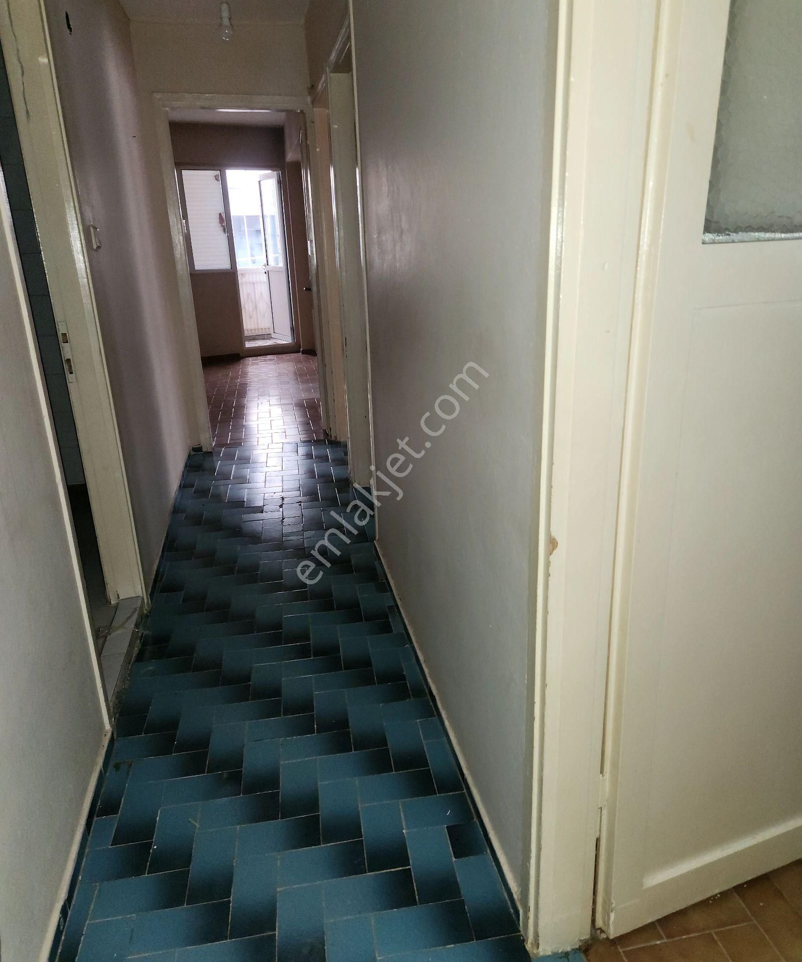 Belediyeye Çok Yakın Ata Caddesi Arkası Sahibinden 2+1 - Görsel 9