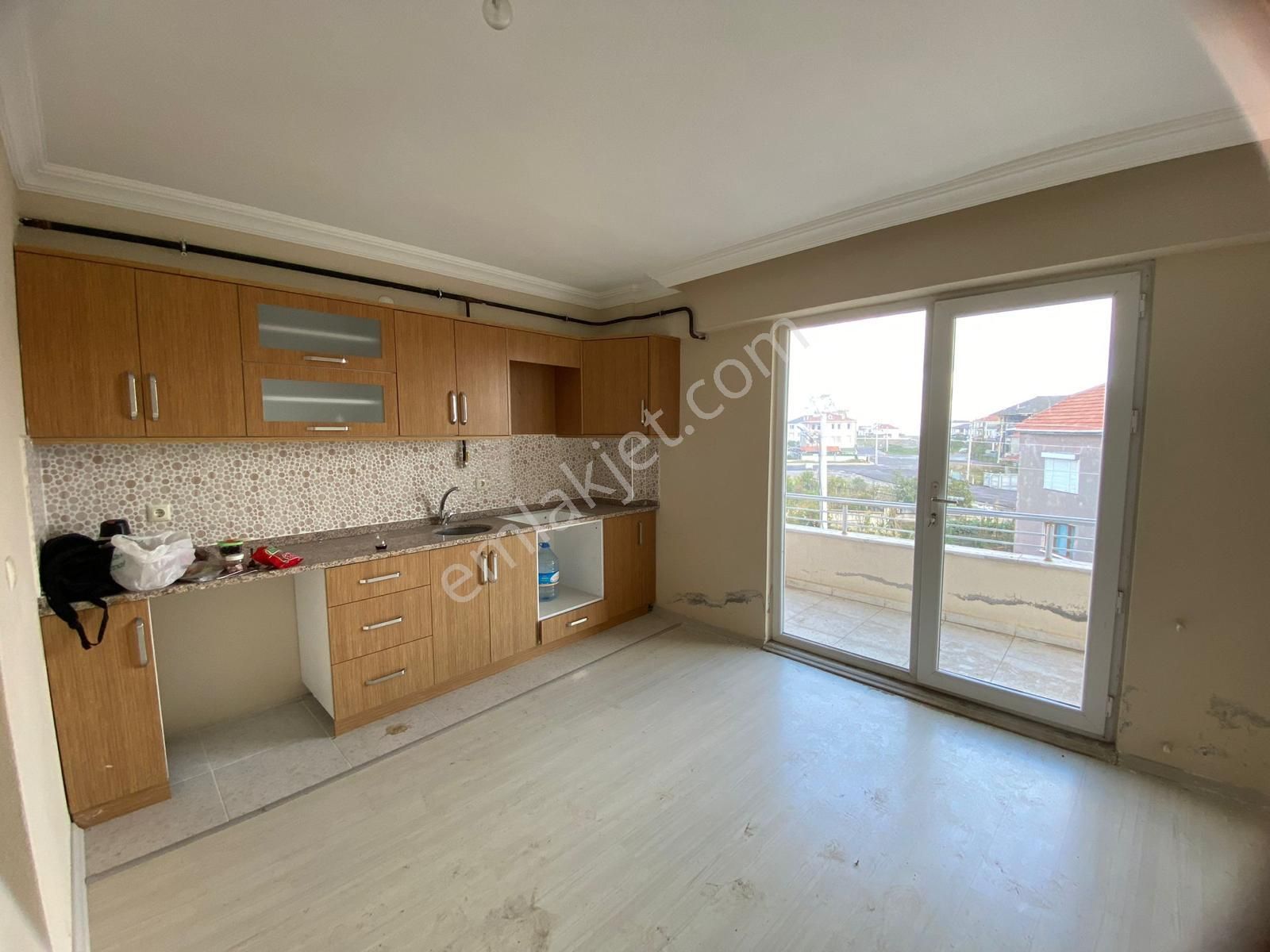 Karasu Çiğdem Emlaktan...^^sıfır^^ Kiralık 2+1 Daire...3.kat - Görsel 14