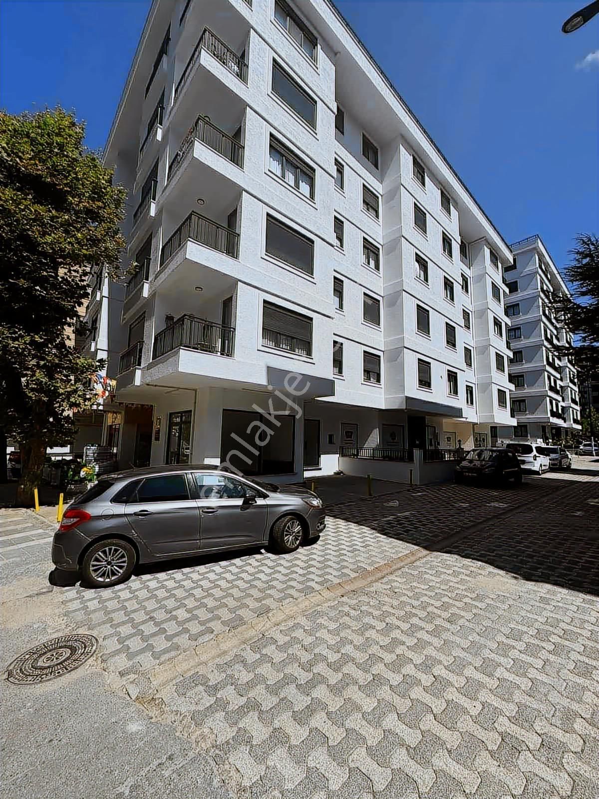 Ümraniye Elmalıkent Mh.3+1 Ebeveyn Banyolu Otoparklı Satılık - Görsel 4